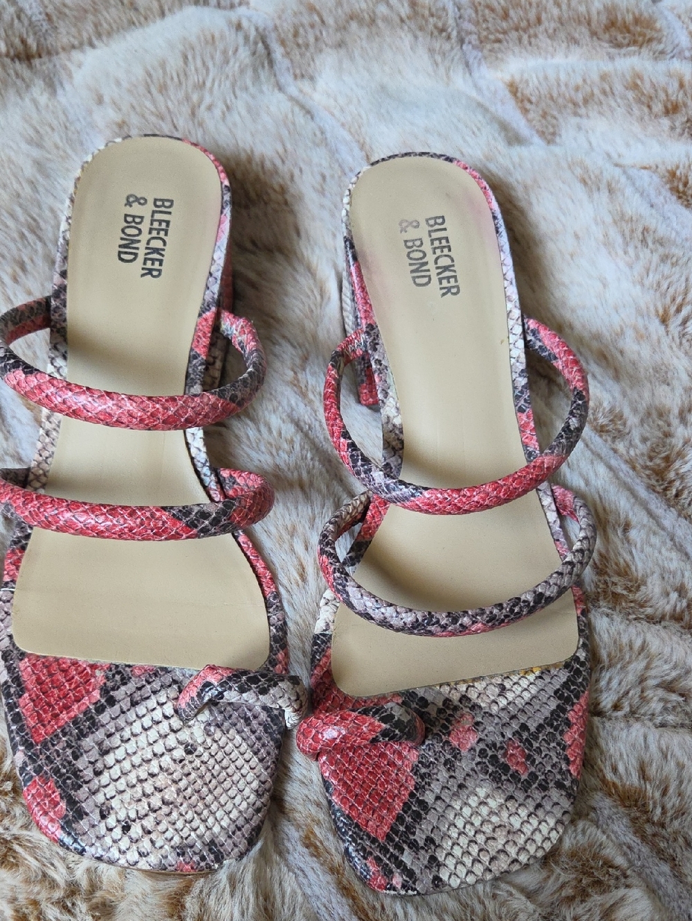 Bleecker & Bond Cecilia sandals